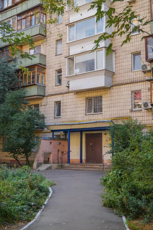 Apartmán 1 Comnatnaya Quartira Po Ulice Predslavinskaya, 12 Kyjev Exteriér fotografie